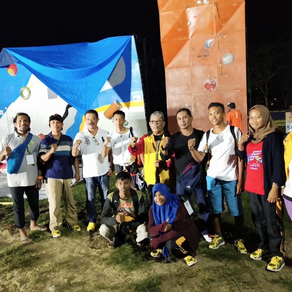 Foto Atlet Kabupaten Banggai menyumbang 4 medali emas di laga panjat tebing Parigi Moutong, Senin (29/4/2019).