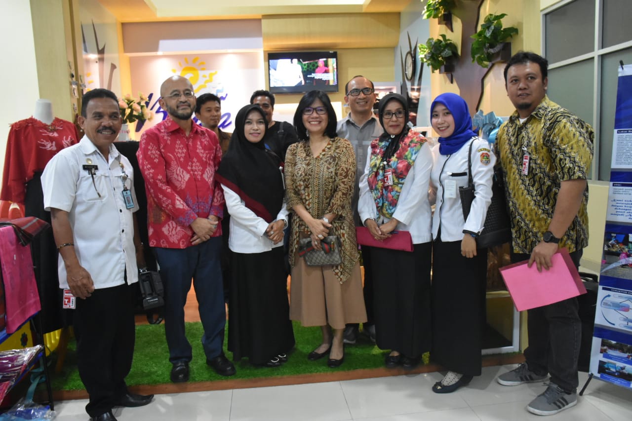 Foto Peresmian pusat oleh-oleh Bonua kerjasama Pemkab Banggai dan CSR PT. DS-LNG, Rabu (4/9/2019).
