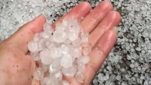 Foto Hujan es yang terjadi di Sigi, Sulawesi Tengah, Sabtu (7/9/2019) sempat viral dan menjadi perbincangan netizen.