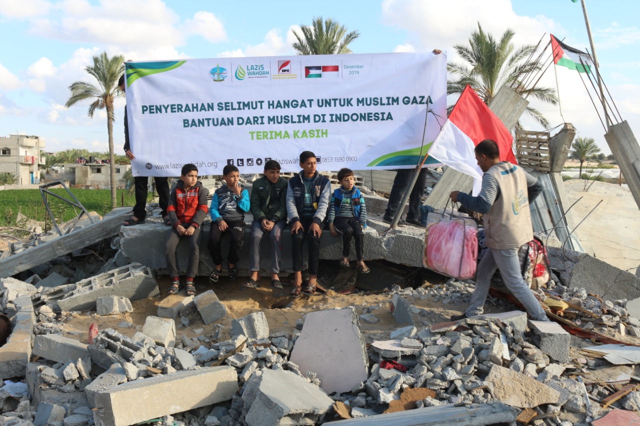 Foto LAZNAS Wahdah kembali menyalurkan bantuan kemanusiaan untuk menyapa keluarga miskin Gaza dan korban perang