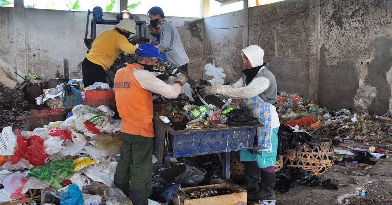 Foto Komite II DPD RI Gali Informasi Soal Pengelolaan Sampah.