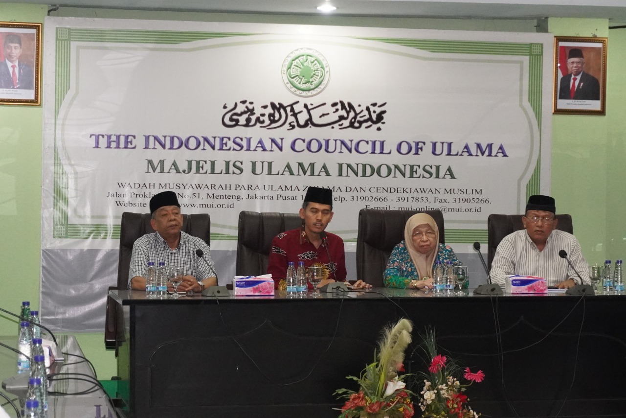 Foto Antisipasi Virus Corona, MUI: Pemerintah Wajib Batasi Keluar Masuk Barang dan Orang Ke dalam dan Luar Negeri