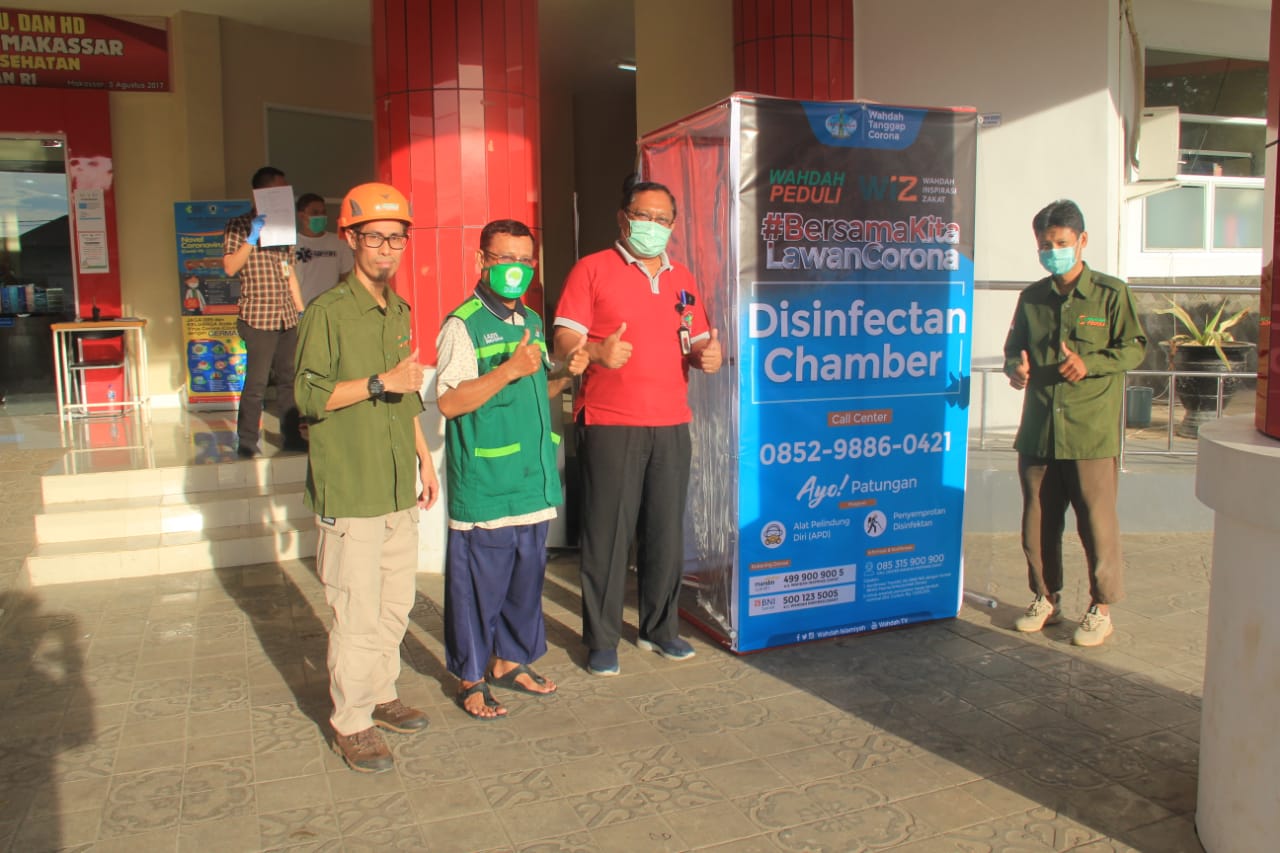 Foto Wahdah Islamiyah Donasikan Satu Unit ‘Disinfectan Chamber’ untuk RS Dr. Tadjuddin Chalid Makassar